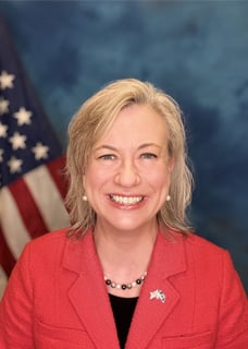 Jean Akers ’99