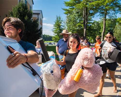 students move into residence halls