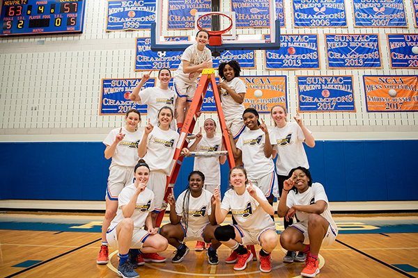 womens basketball team